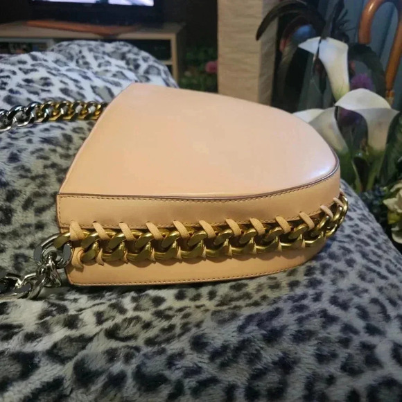 Fashion Nude Color 2 Tone Chain Detail and Shoulder  Strap Fashion Bag - Picture 11 of 11